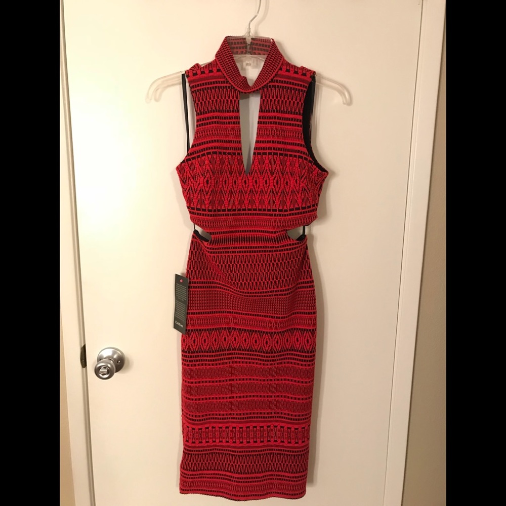 BEBE Red and black pattern midi dress